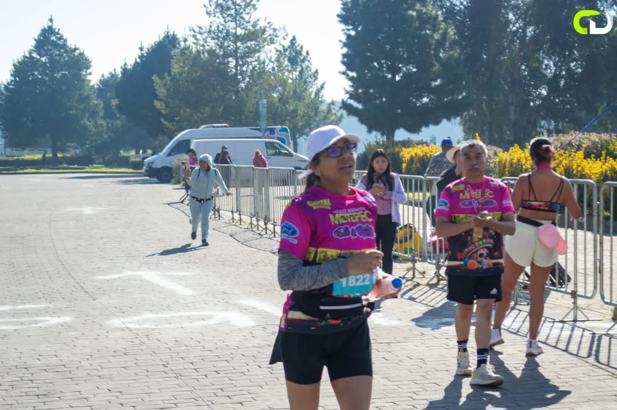 Medio Maratón Día de Muertos en Metepec.