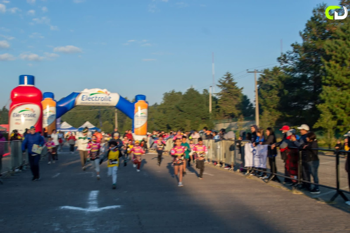 Medio Maratón Día de Muertos en Metepec.
