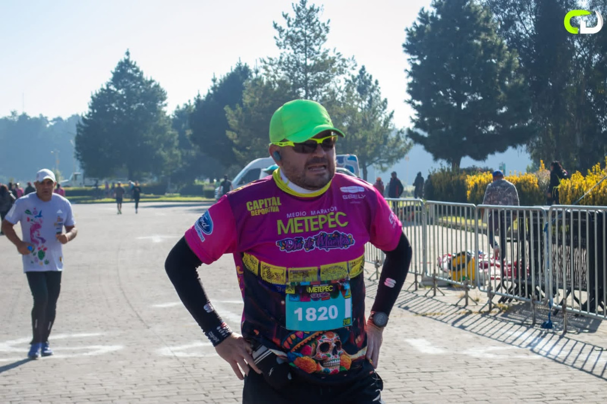 Medio Maratón Día de Muertos en Metepec.
