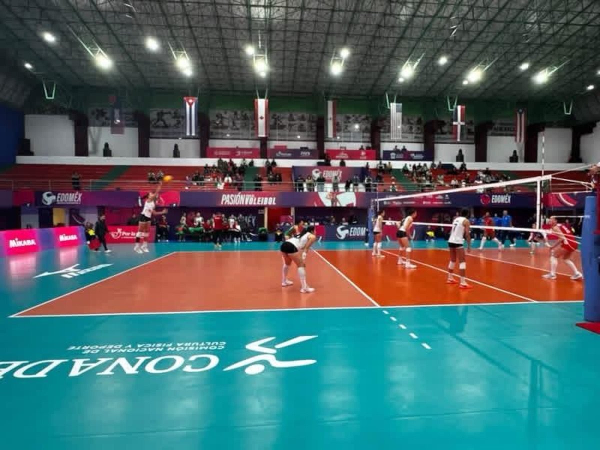 Torneo internacional de voleibol femenil en la Ciudad Deportiva de Zinacantepec.