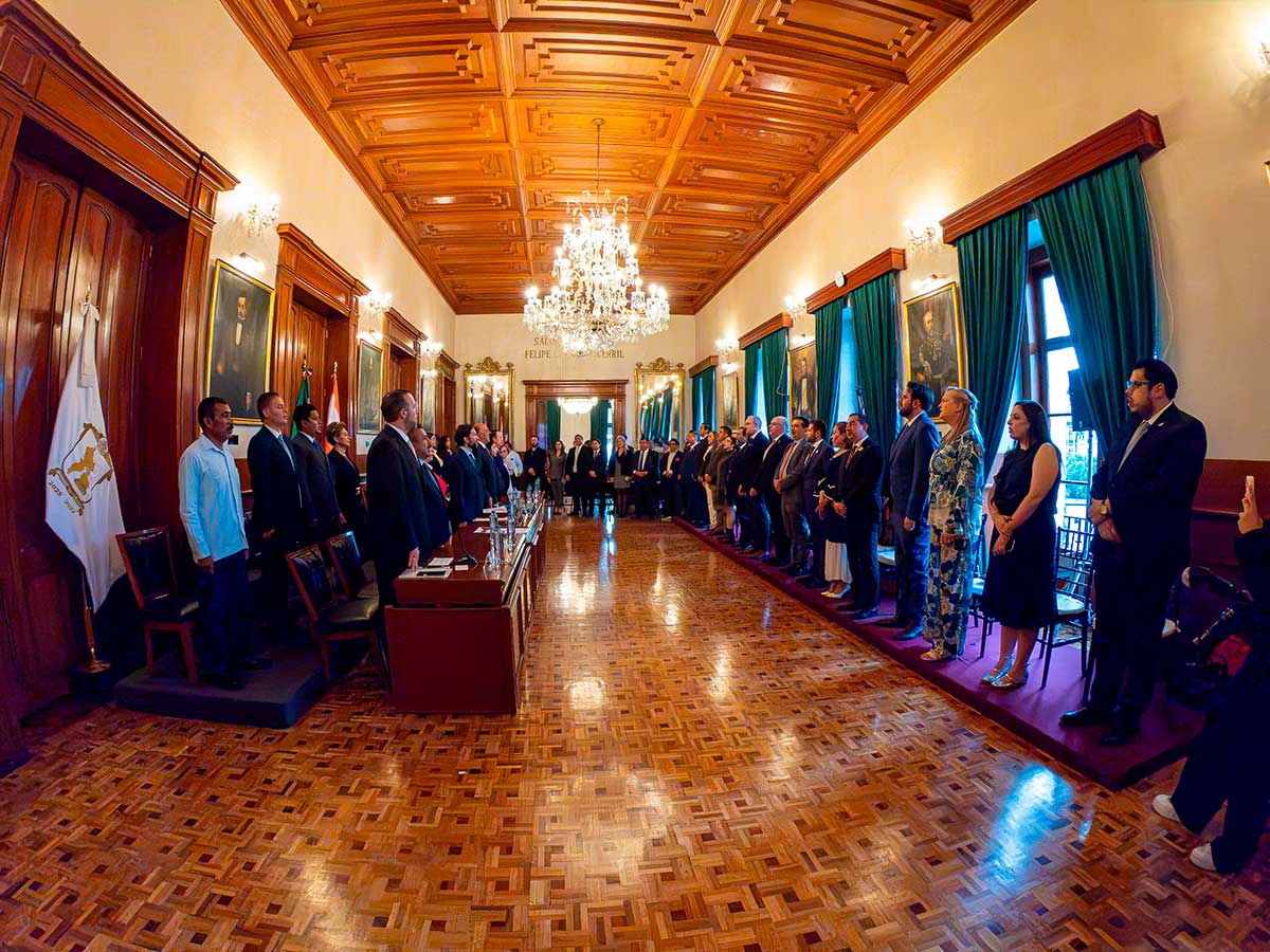 Toluca reconoce a la comunidad Libanesa.