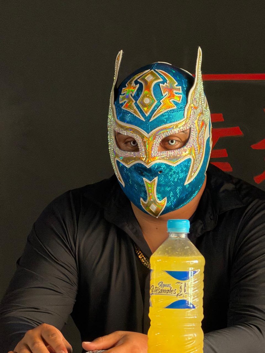 Luchadores de la AAA.