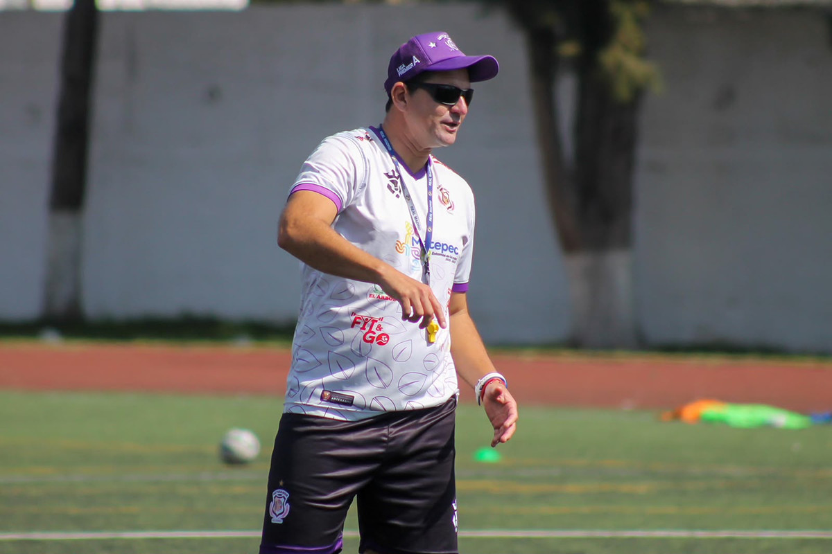 Entrenamiento de Artesanos de Metepec.