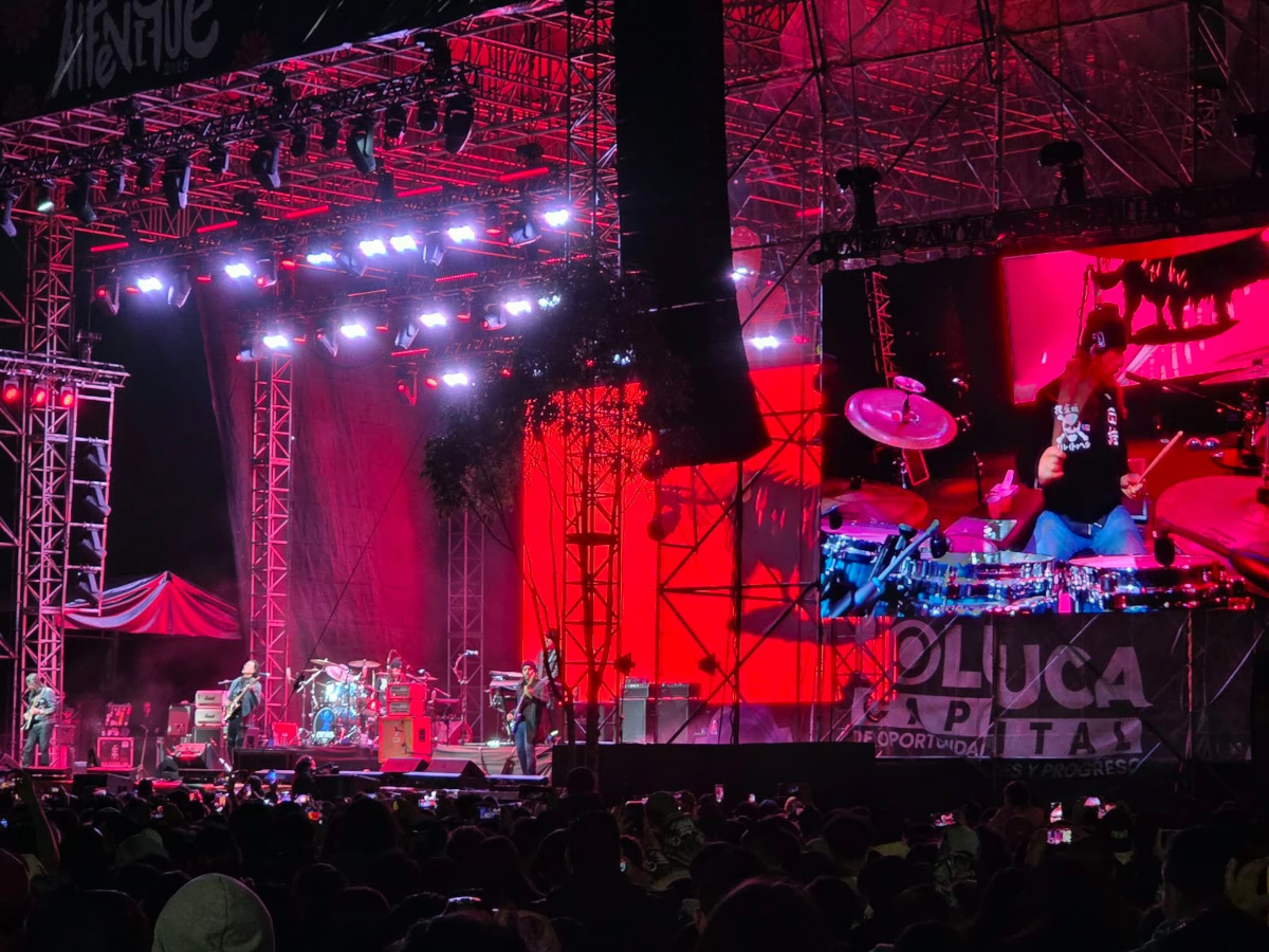 Caifanes se presenta en el Mercado Juárez de Toluca.