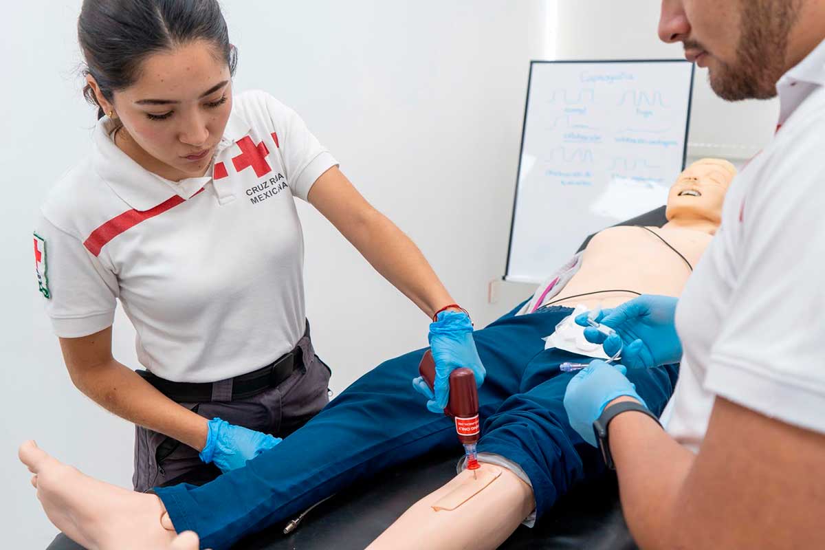 Curso de la Cruz Roja Mexicana.