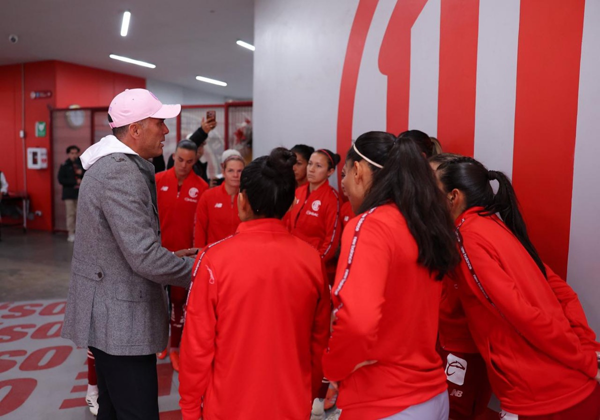 Edgar Dueñas debuta con Toluca Femenil.