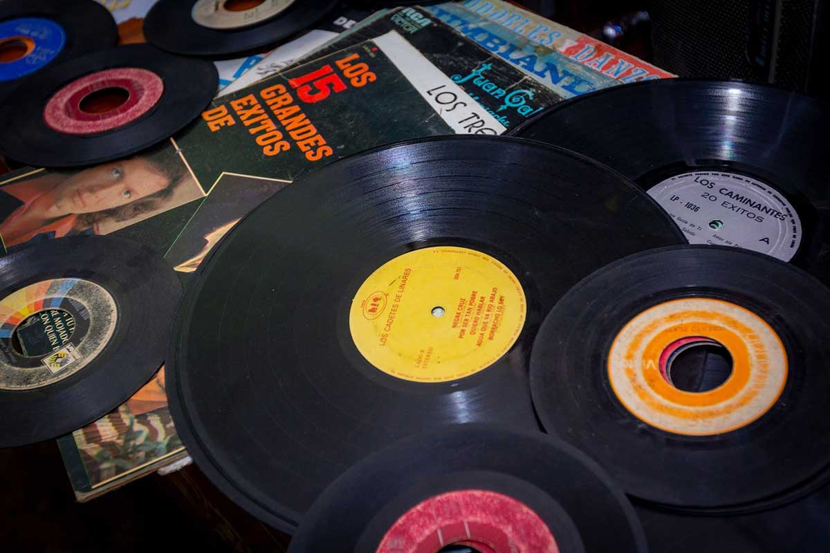Discos de vinilo para escuchar música en alta calidad.
