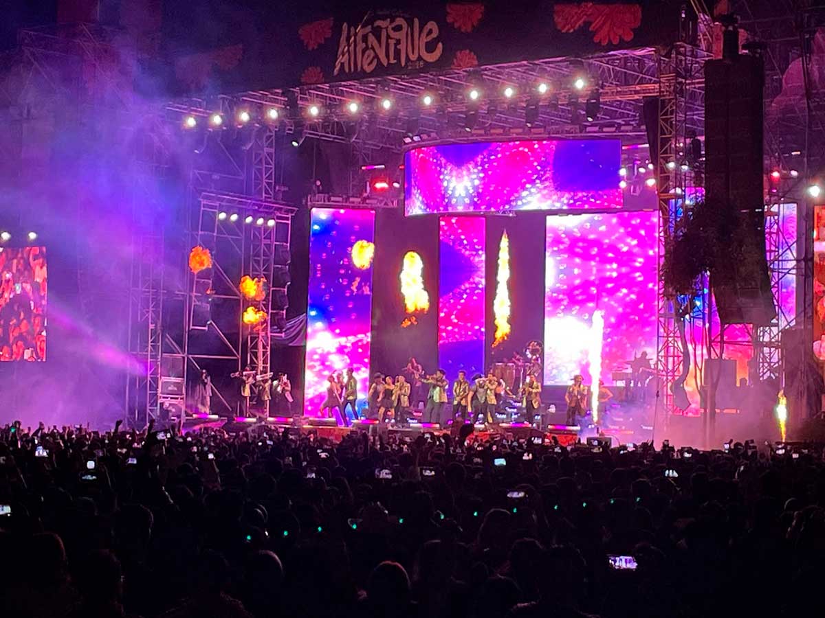La Adictiva se presenta en Toluca durante el Alfeñique 2026.