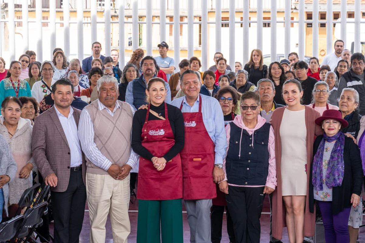 Toluca lleva a cabo certámen gastronómico de personas adultas mayores.