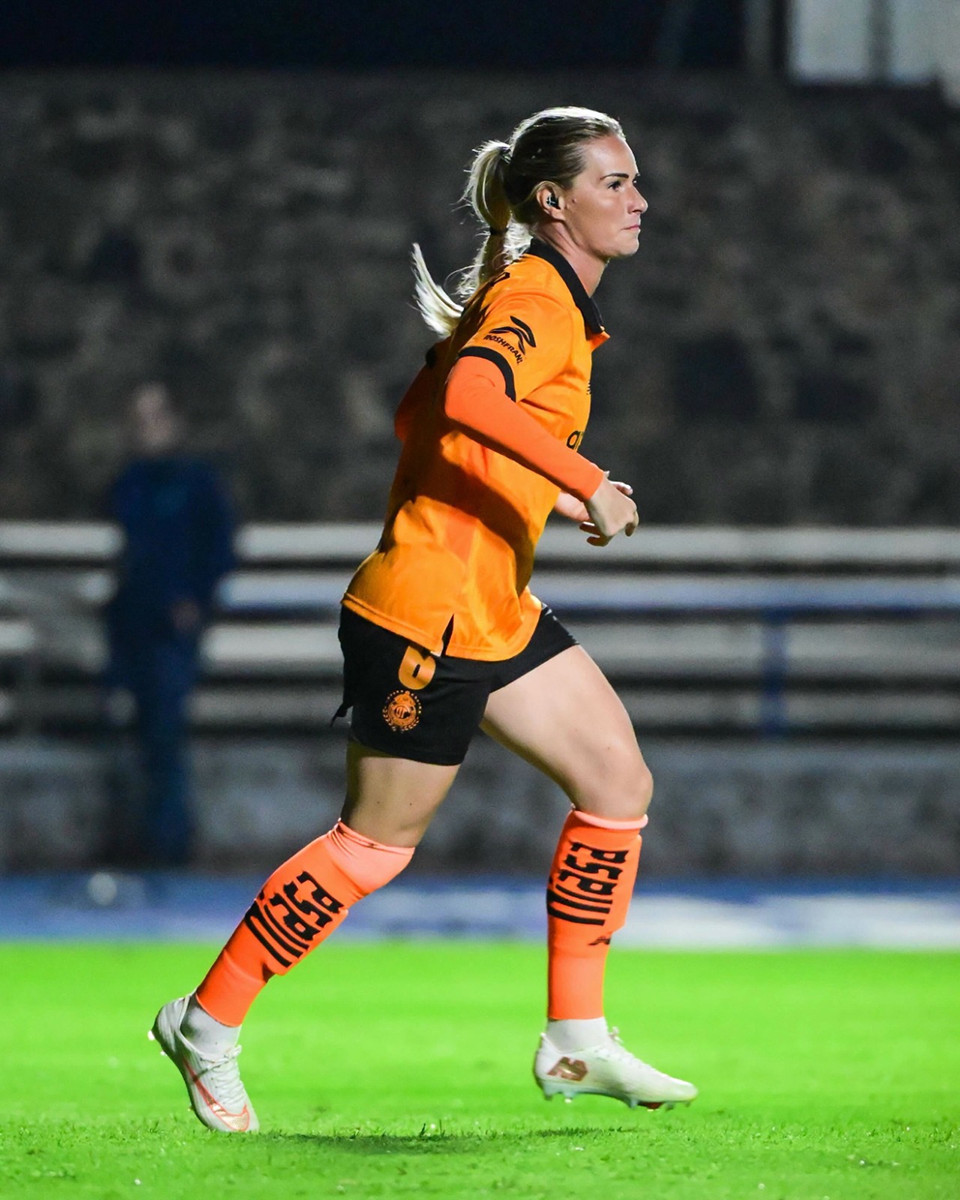 Amandine Henry jugadora de Toluca Femenil en conferencia de prensa.