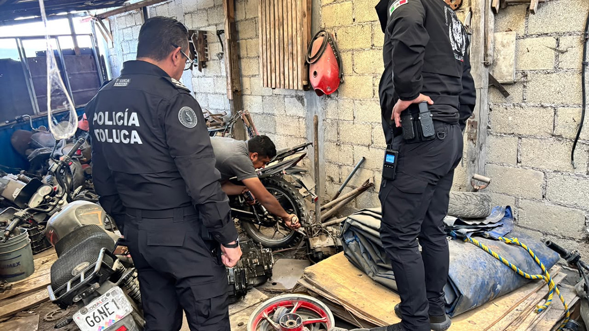 Operativos para la recuperación de vehículos robados en Toluca.