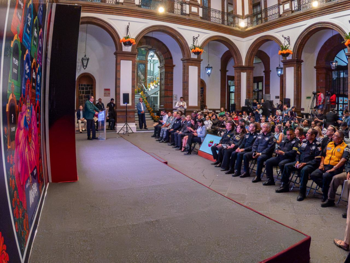 Conferencia de prensa de Ricardo Moreno, alcalde de Toluca.