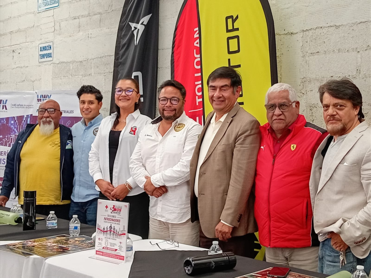 Anuncian exhibición de autos clásicos y deportivos en el parque bicentenario de Toluca.