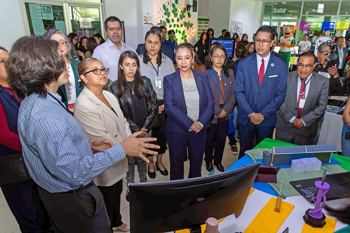 La UAEMéx premia proyectos de innovación tecnológica.